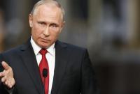 Путин поддерживает внесение в конституцию запрета "на отчуждение территорий России"