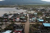 Филиппины накрыл мощный тайфун: фото и видео разрушающей стихии