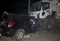 В Днепропетровской области в результате столкновения с грузовиком погибли четыре человека