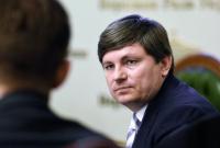 Закон о незаконном обогащении надо рассмотреть после языкового
