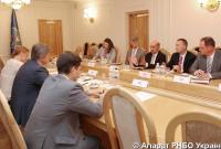 Данилюк обсудил реформирования ВПК с представителями правительства США