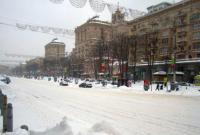 В Киеве открыли движение по Крещатику в выходные и праздники