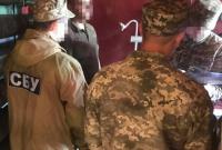Уличенному на взятке командиру подразделения воинской части объявили подозрение
