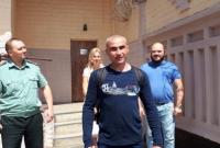 Помилованный политзаключенный Литвинов вышел на свободу