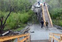 Боевики блокируют ремонт моста в Станице Луганской
