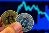 "Биткоин" взлетел до рекорда за год, но потом просел