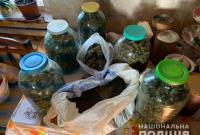 В Киеве во время обыска квартиры обнаружили три кило каннабиса