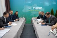 Зеленский обсудил с вице-президентом ЕБРР инвестиции в Украину