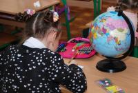 Во время торжественных линеек школы охраняют полиция и СБУ