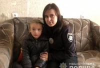 В Киеве ночью посреди улицы нашли малолетнюю девочку
