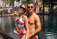 Девушка Зинченко опубликовала фото с кольцом