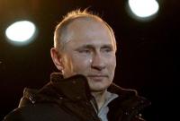 Российское посольство требует от Bloomberg извиниться за низкий рейтинг Путина